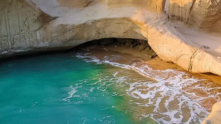 تنگه ی عشاق